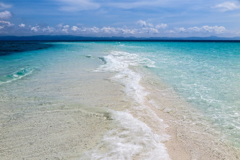 Kalanggaman-Island-sandbar