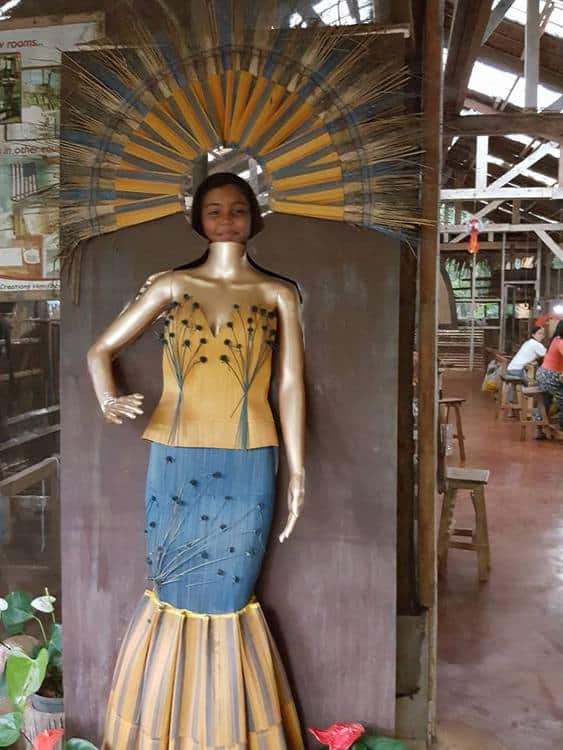 Binuatan Weaving Loom Centre