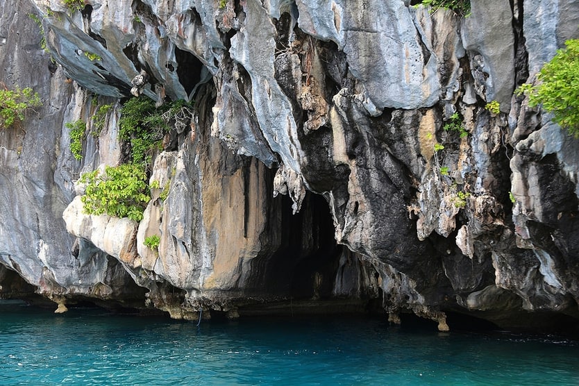Cathedral Caves El Nido