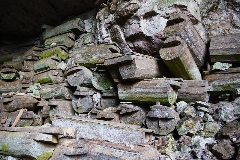 Lumiang Burial Cave in Sagada