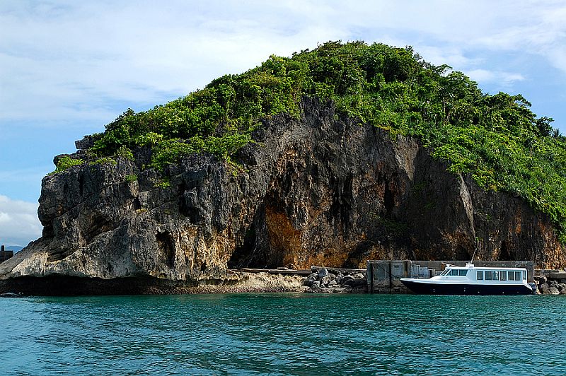 Island Hopping in Boracay