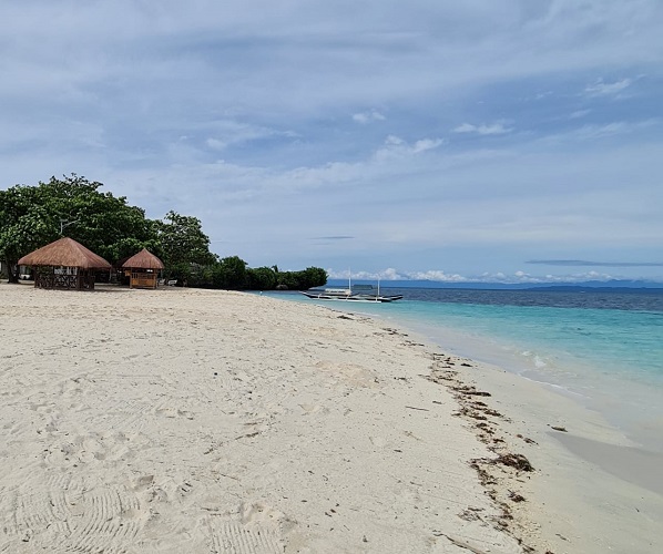 Tulang Diot Island