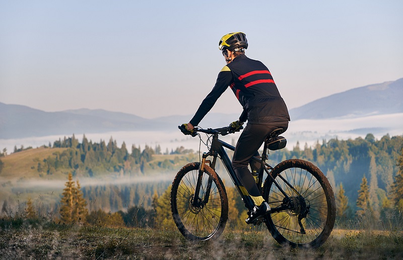 mountain bike tour